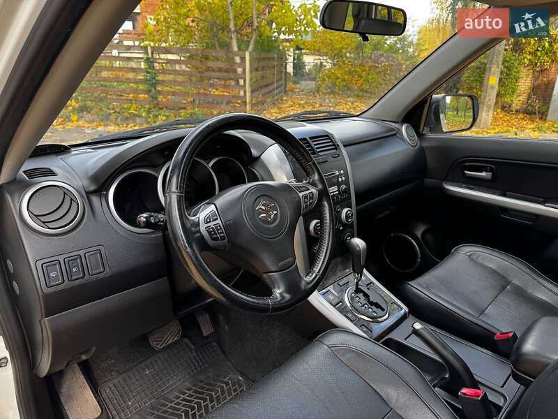Внедорожник / Кроссовер Suzuki Grand Vitara 2010 в Киеве фото 12 Внедорожник / Кроссовер Suzuki Grand Vitara 2010 в Киеве