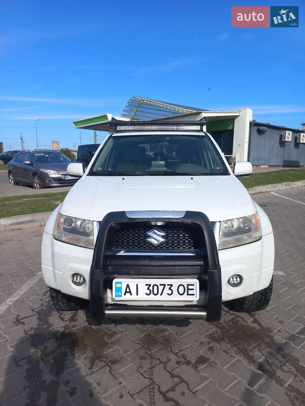 Внедорожник / Кроссовер Suzuki Grand Vitara 2012 в Василькове