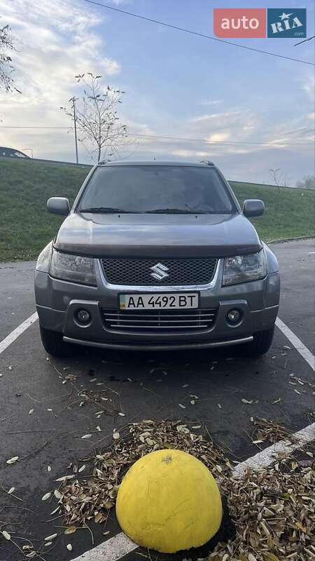 Внедорожник / Кроссовер Suzuki Grand Vitara 2006 в Киеве