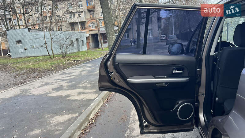 Внедорожник / Кроссовер Suzuki Grand Vitara 2016 в Харькове