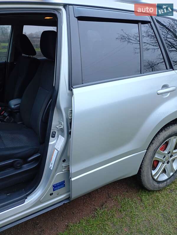 Внедорожник / Кроссовер Suzuki Grand Vitara 2006 в Коростене