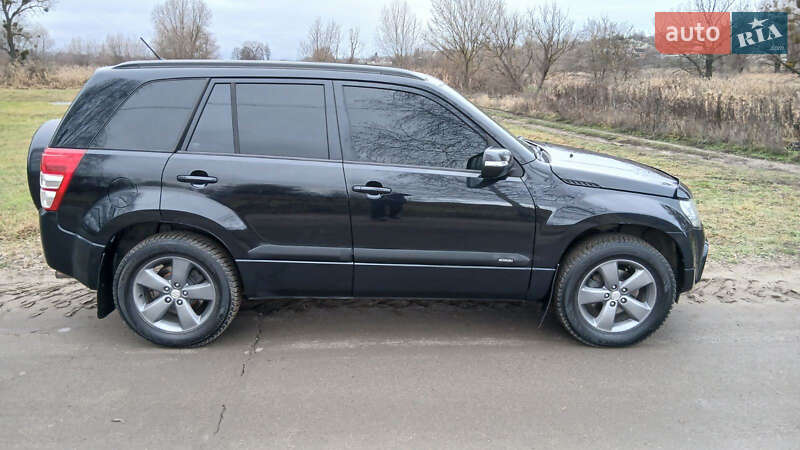 Внедорожник / Кроссовер Suzuki Grand Vitara 2011 в Харькове