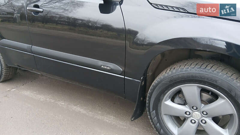 Внедорожник / Кроссовер Suzuki Grand Vitara 2011 в Харькове