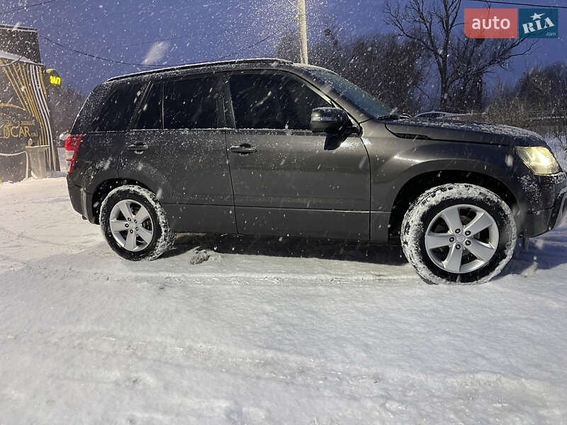 Внедорожник / Кроссовер Suzuki Grand Vitara 2008 в Ирпене