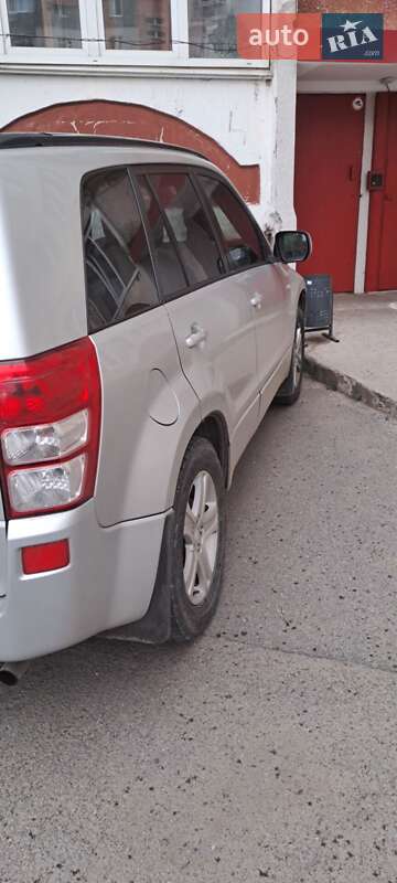 Позашляховик / Кросовер Suzuki Grand Vitara 2005 в Хмельницькому фото 5 Позашляховик / Кросовер Suzuki Grand Vitara 2005 в Хмельницькому
