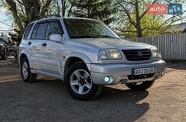 Внедорожник / Кроссовер Suzuki Grand Vitara 2000 в Харькове