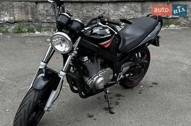 Мотоцикл Без обтікачів (Naked bike) Suzuki GS 500 2005 в 