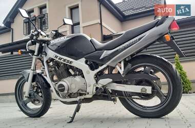 Мотоцикл Классик Suzuki GS 500E 1999 в 