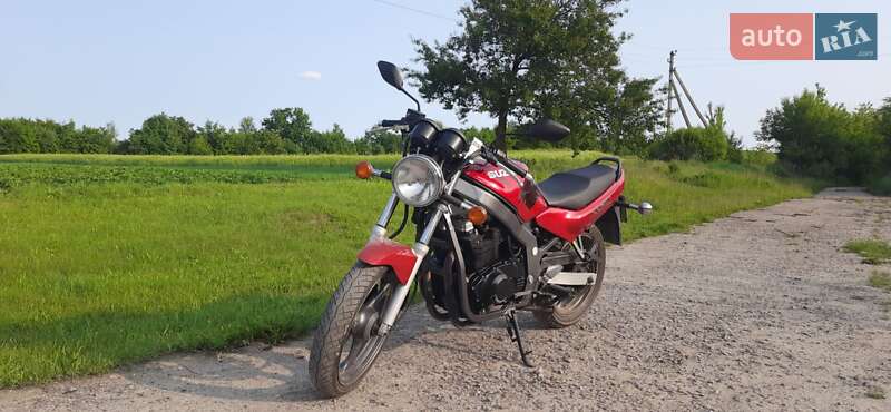 Мотоцикл Классик Suzuki GS 500E 1996 в 