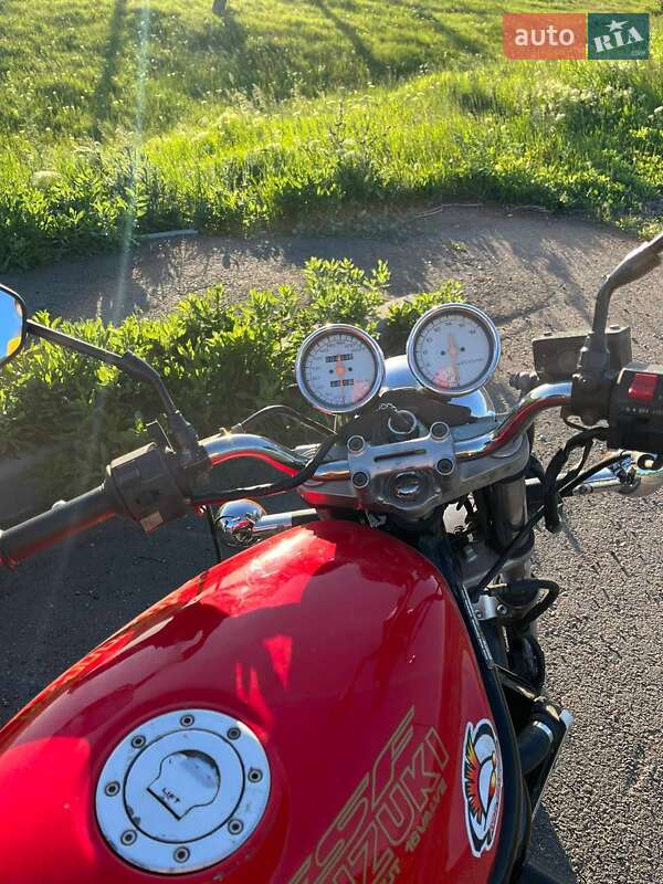 Мотоцикл Классик Suzuki GSF 400 Bandit 1991 в Новом Буге