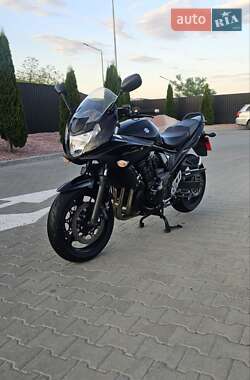 Мотоцикл Спорт-туризм Suzuki GSF 650 Bandit 2011 в 