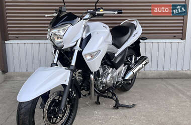 Мотоцикл Классік Suzuki GSR 250 2015 в Марганці