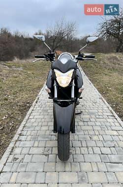 Мотоцикл Классік Suzuki GSR 250 2016 в 