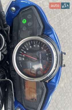 Мотоцикл Без обтекателей (Naked bike) Suzuki GSR 250 2016 в 