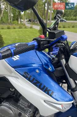 Мотоцикл Без обтекателей (Naked bike) Suzuki GSR 250 2016 в 