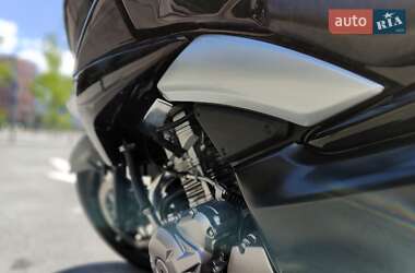 Мотоцикл Без обтекателей (Naked bike) Suzuki GSR 250 2016 в 