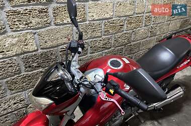 Мотоцикл Без обтекателей (Naked bike) Suzuki GSR 250 2012 в 