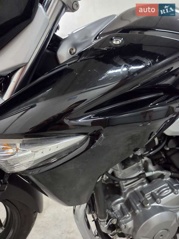 Мотоцикл Классик Suzuki GSR 250 2015 в Борисполе