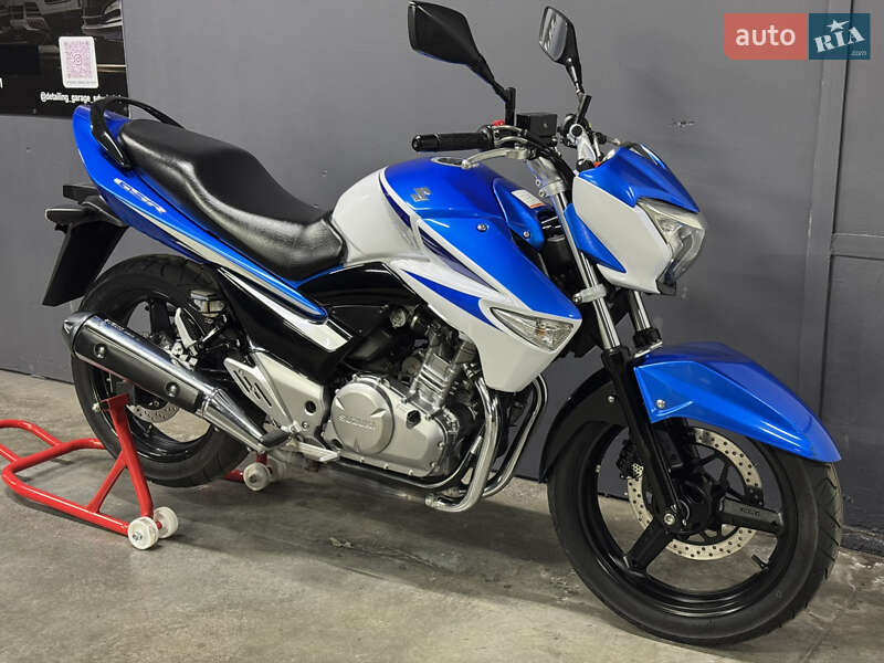 Мотоцикл Без обтекателей (Naked bike) Suzuki GSR 250 2016 в Киеве