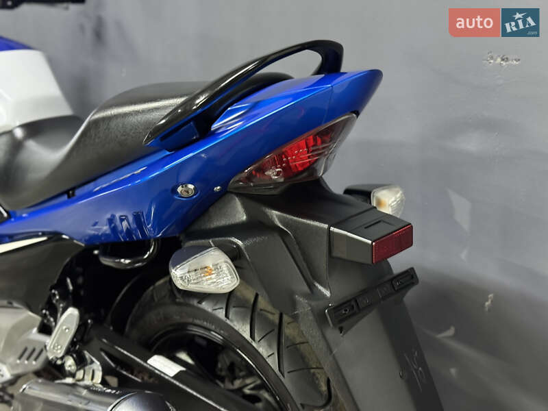 Мотоцикл Без обтекателей (Naked bike) Suzuki GSR 250 2016 в Киеве