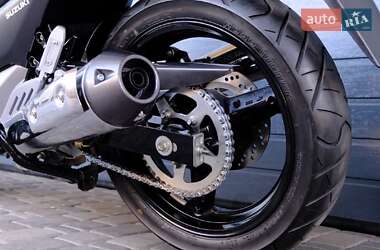 Мотоцикл Без обтекателей (Naked bike) Suzuki GSR 250 2015 в 