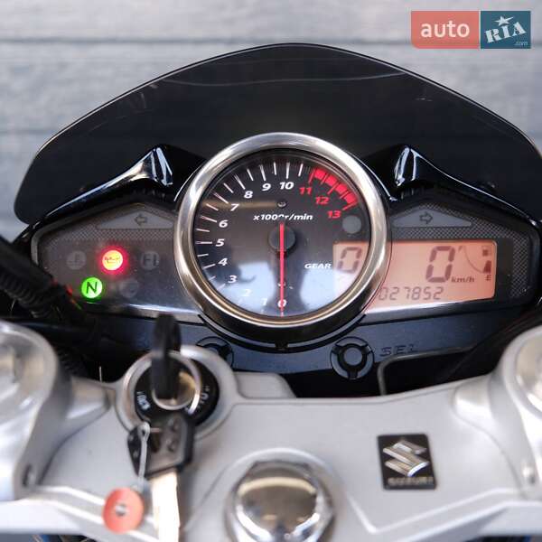 Мотоцикл Без обтекателей (Naked bike) Suzuki GSR 250 2015 в Белой Церкви фото 4 Мотоцикл Без обтекателей (Naked bike) Suzuki GSR 250 2015 в Белой Церкви