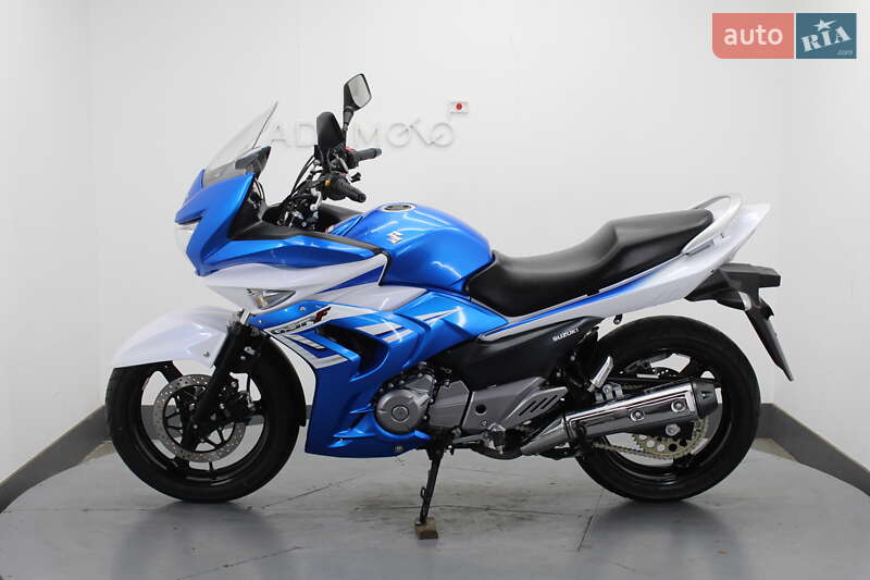 Мотоцикл Спорт-туризм Suzuki GSR 250 2017 в Гнивани