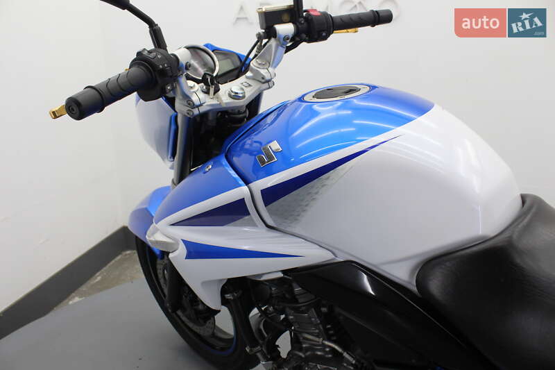 Мотоцикл Без обтекателей (Naked bike) Suzuki GSR 250 2015 в Гнивани