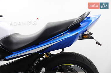 Мотоцикл Без обтекателей (Naked bike) Suzuki GSR 250 2015 в 