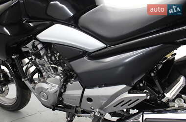 Мотоцикл Спорт-туризм Suzuki GSR 250 2017 в 