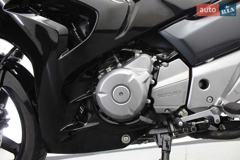 Мотоцикл Спорт-туризм Suzuki GSR 250 2016 в Гнивани