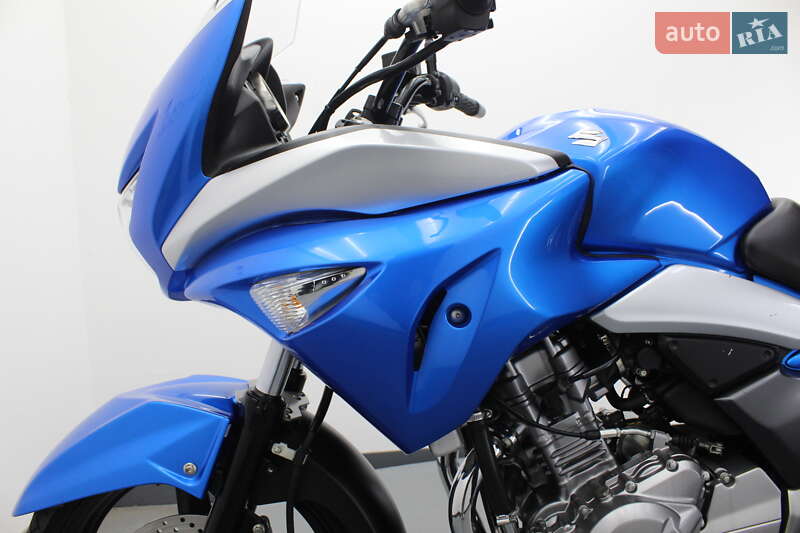 Мотоцикл Спорт-туризм Suzuki GSR 250 2018 в Гнивани фото 12 Мотоцикл Спорт-туризм Suzuki GSR 250 2018 в Гнивани