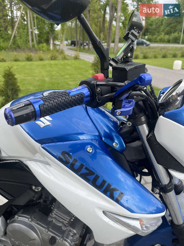 Мотоцикл Без обтекателей (Naked bike) Suzuki GSR 250 2016 в Виннице фото 14 Мотоцикл Без обтекателей (Naked bike) Suzuki GSR 250 2016 в Виннице