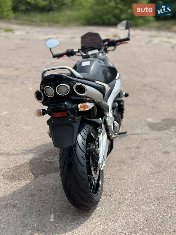 Мотоцикл Без обтікачів (Naked bike) Suzuki GSR 400 2006 в Сновську