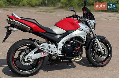 Мотоцикл Без обтекателей (Naked bike) Suzuki GSR 400 2006 в 