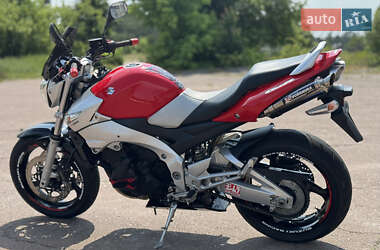 Мотоцикл Без обтекателей (Naked bike) Suzuki GSR 400 2006 в 