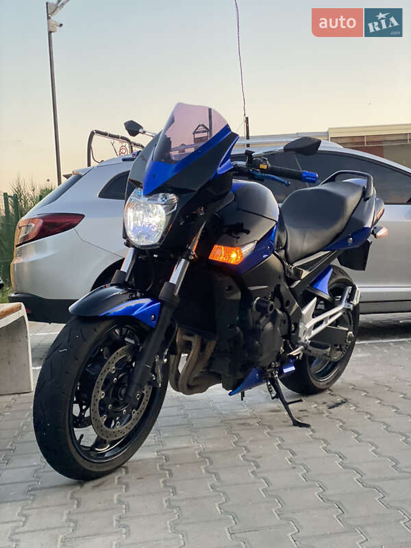Мотоцикл Без обтекателей (Naked bike) Suzuki GSR 400 2011 в 