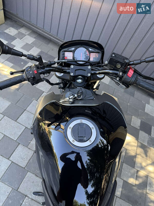 Мотоцикл Без обтікачів (Naked bike) Suzuki GSR 400 2010 в Новомосковську фото 11 Мотоцикл Без обтікачів (Naked bike) Suzuki GSR 400 2010 в Новомосковську