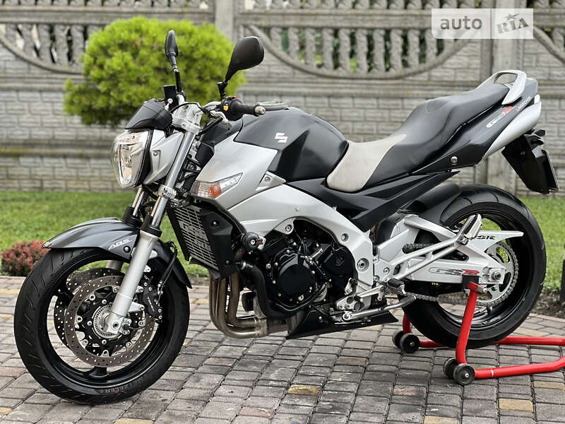 Suzuki GSR 600 2007