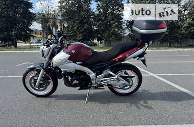 Спортбайк Suzuki GSR 600 2007 в Киеве