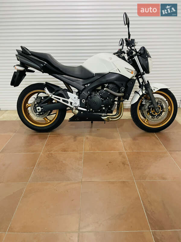Мотоцикл Без обтікачів (Naked bike) Suzuki GSR 600 2010 в Києві