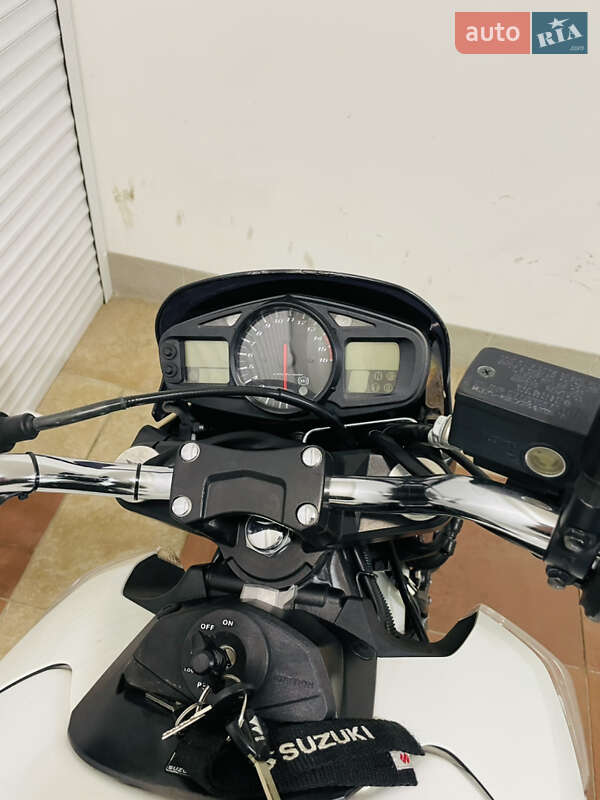 Мотоцикл Без обтікачів (Naked bike) Suzuki GSR 600 2010 в Києві