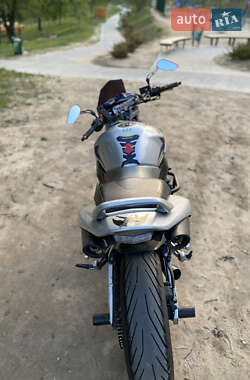 Мотоцикл Без обтекателей (Naked bike) Suzuki GSR 600 2007 в 