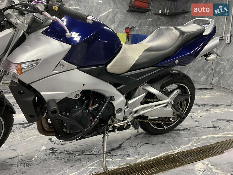 Мотоцикл Без обтекателей (Naked bike) Suzuki GSR 600 2006 в Львове фото 12 Мотоцикл Без обтекателей (Naked bike) Suzuki GSR 600 2006 в Львове