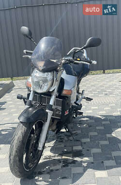 Мотоцикл Классік Suzuki GSR 600 2006 в 