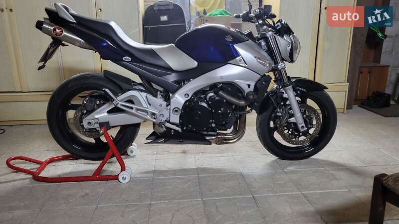 Мотоцикл Без обтекателей (Naked bike) Suzuki GSR 600 2008 в Богуславе