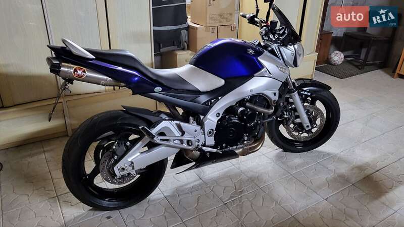 Мотоцикл Без обтекателей (Naked bike) Suzuki GSR 600 2008 в Богуславе