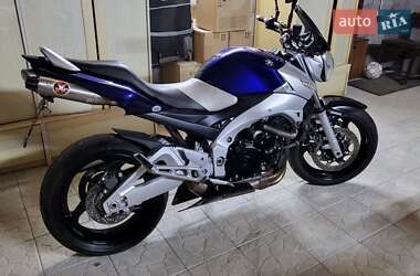 Мотоцикл Без обтекателей (Naked bike) Suzuki GSR 600 2008 в 