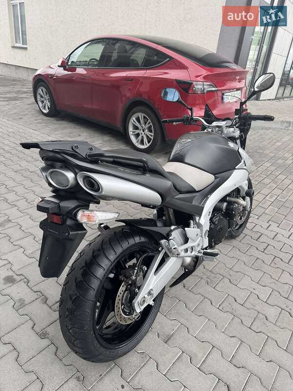 Мотоцикл Без обтекателей (Naked bike) Suzuki GSR 600 2007 в Ровно