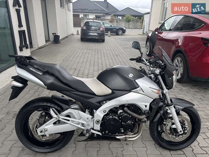 Мотоцикл Без обтекателей (Naked bike) Suzuki GSR 600 2007 в Ровно